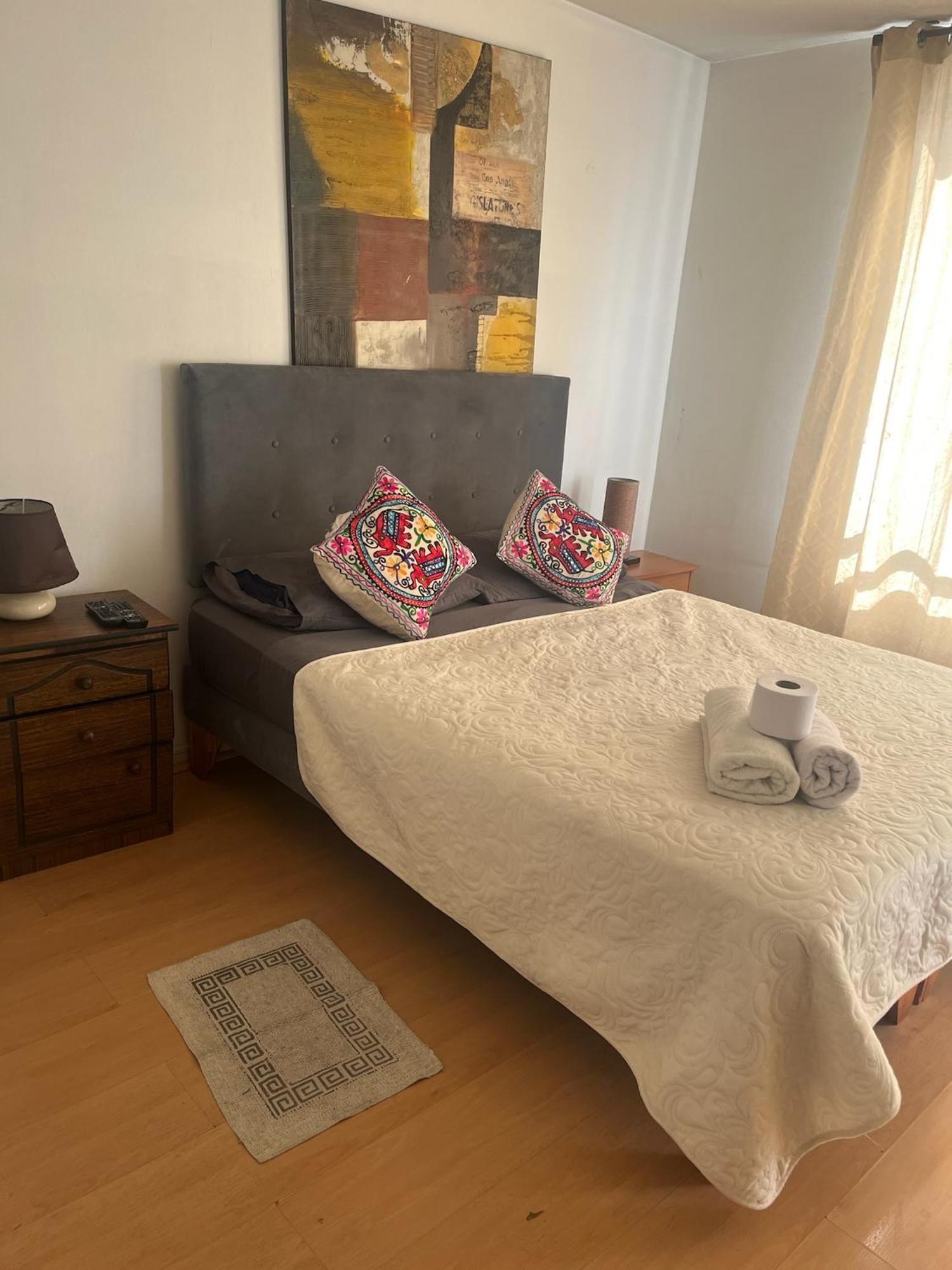 Amoblados Guscar Apartment Сантяго Екстериор снимка