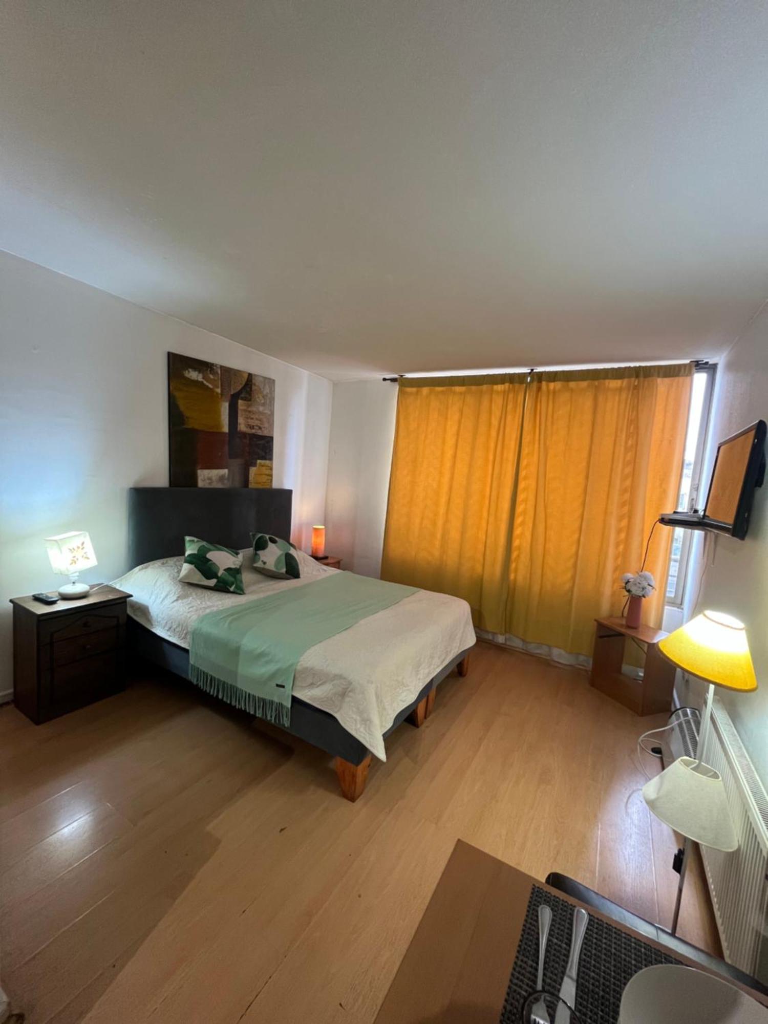 Amoblados Guscar Apartment Сантяго Екстериор снимка